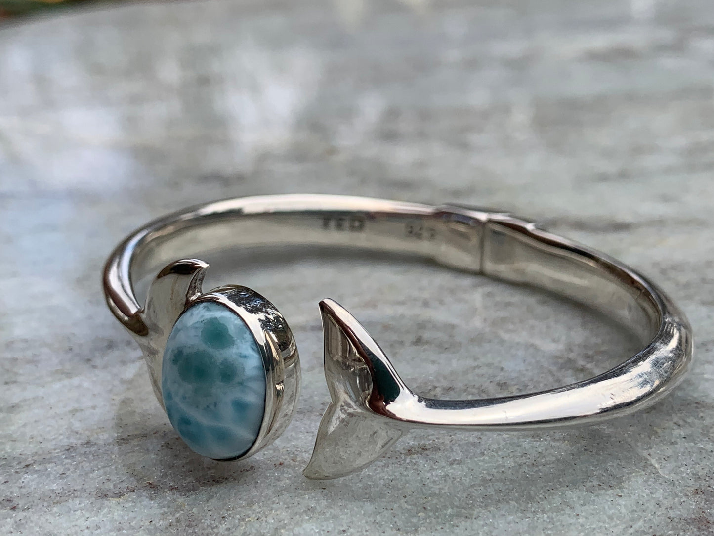 Whale tail bracelet. Larimar, Sterling Silver.