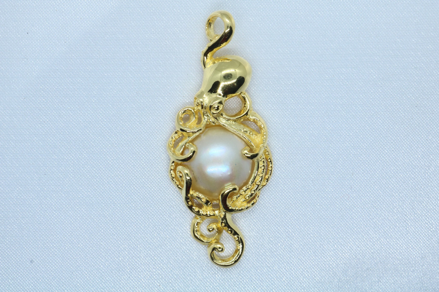 Octopus Hawaiian He’e 18k Gold Vermeil Mabe White Pearl Necklace Pendant