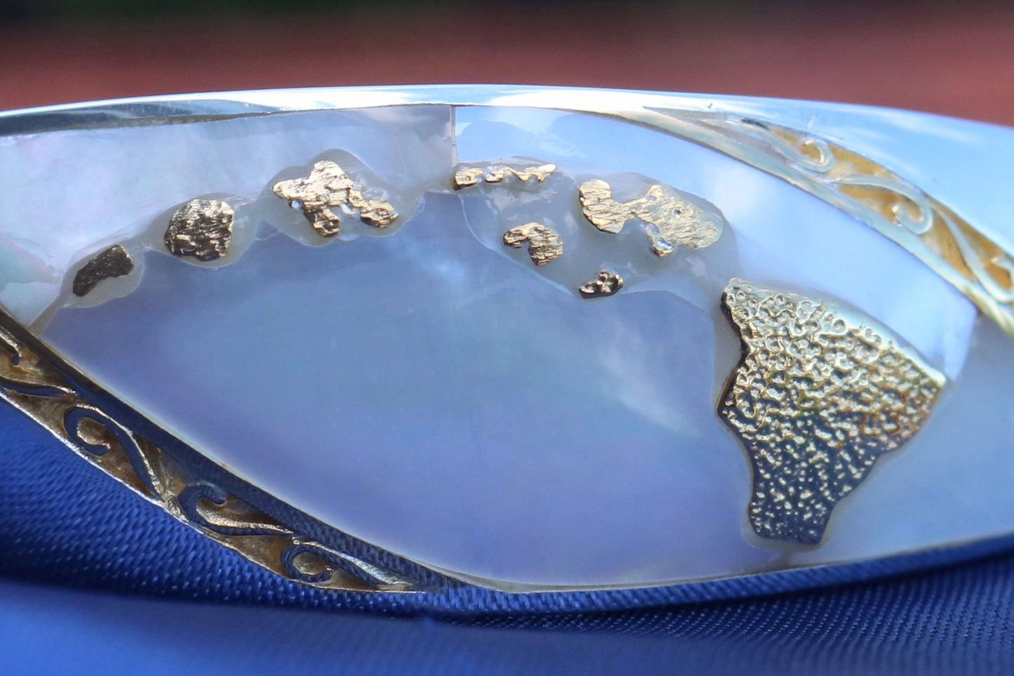 Hawaiian Islands Chain Bracelet Cuff. Kauai, Oahu, Maui, Big Island of Hawaii. Silver, 18k Gold, Mother of Pearl.
