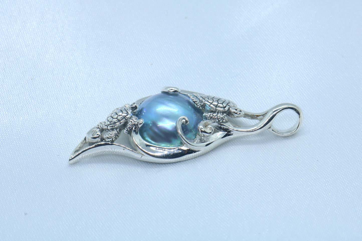 Turtle Blue Pearl Mabe Silver Pendant Necklace (Hawaiian Honu)
