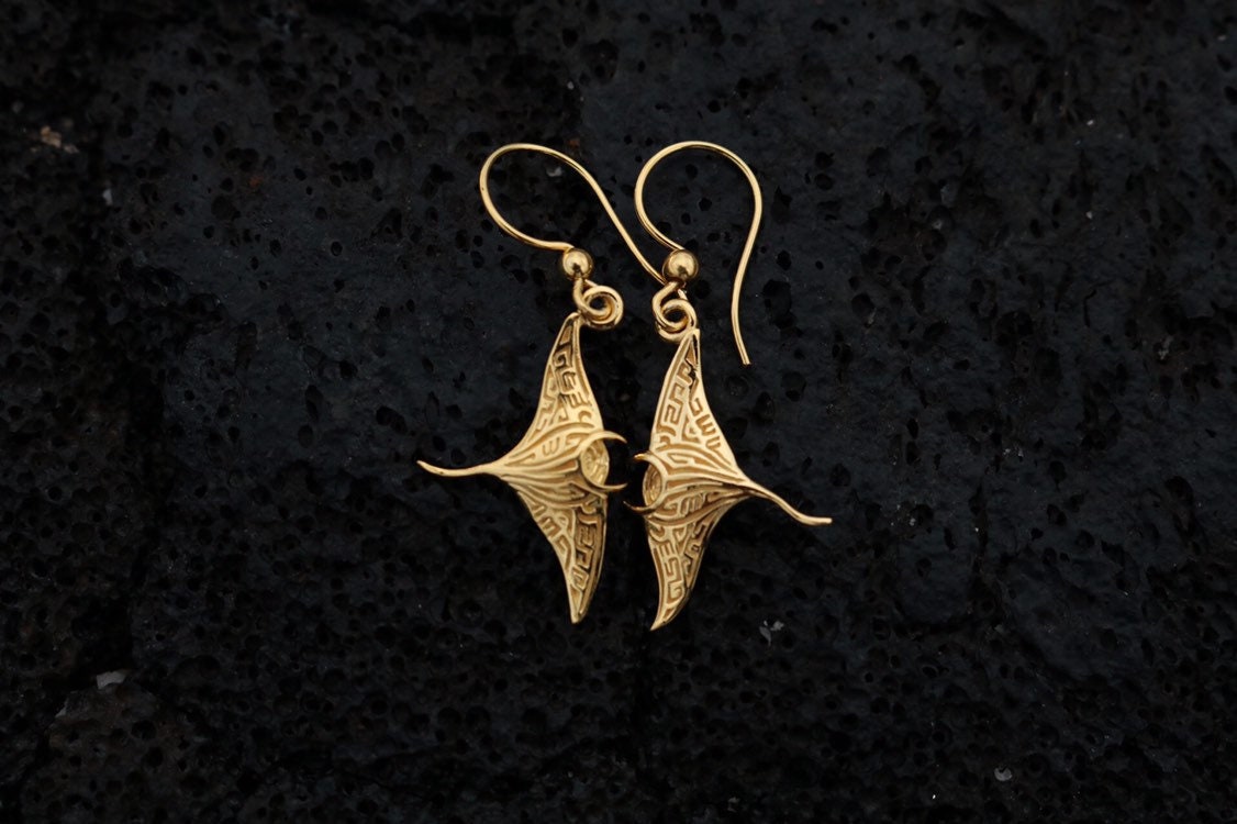 18K Gold Vermeil Manta Ray Earrings.