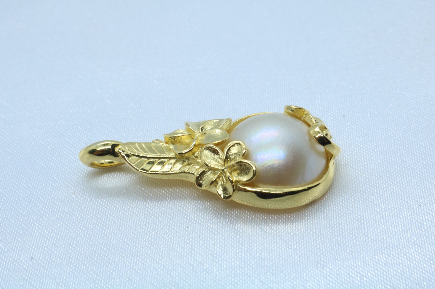 Plumeria Flower 18k Gold Vermeil Mabe White Pearl Necklace Pendant