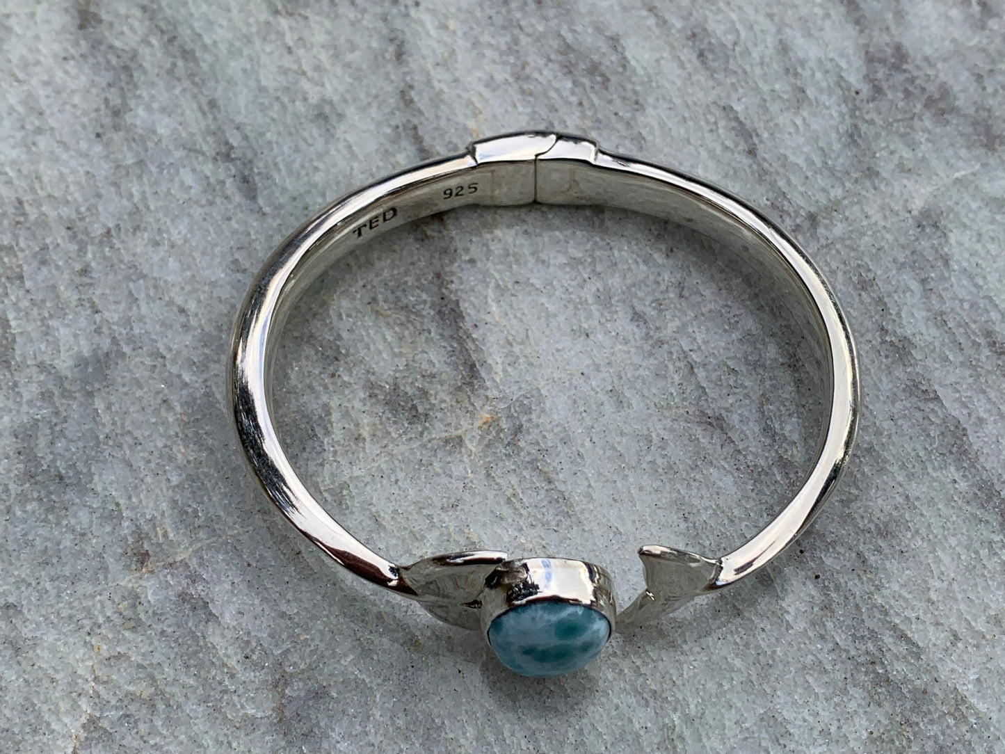 Whale tail bracelet. Larimar, Sterling Silver.