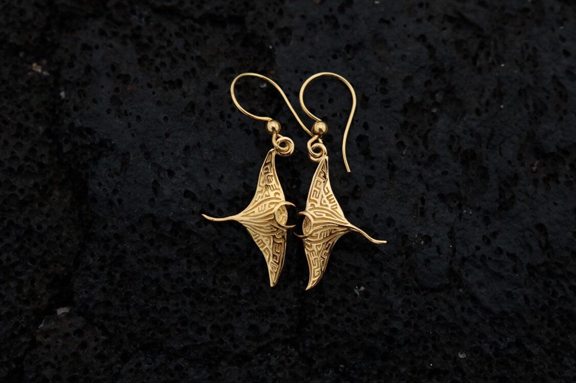 18K Gold Vermeil Manta Ray Earrings.