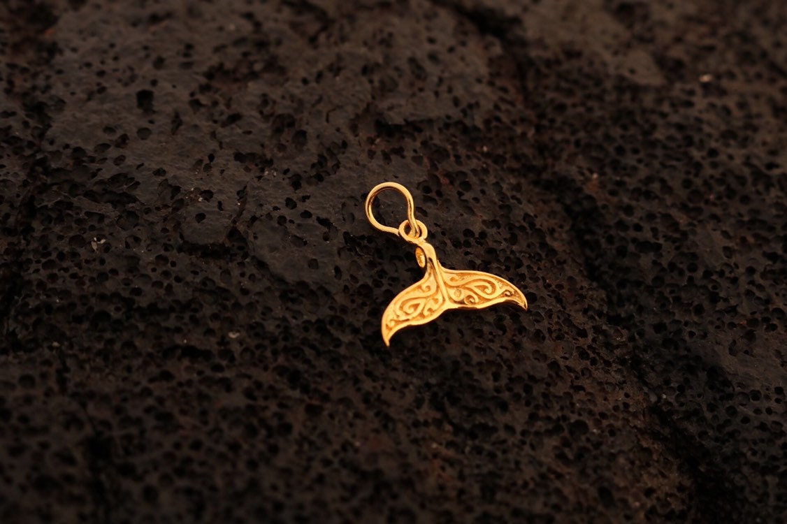18K Gold Vermeil Whale Tail Necklace Pendant.