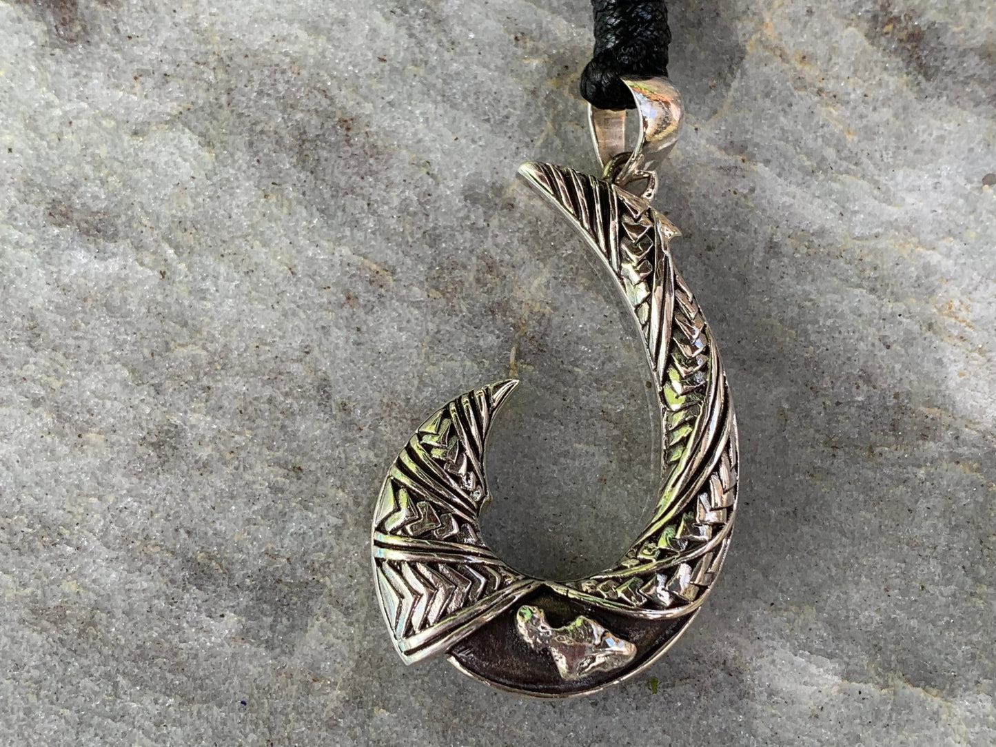 Hawaiian Maui Island Fishing Hook Tribal Necklace Pendant. Sterling Silver.