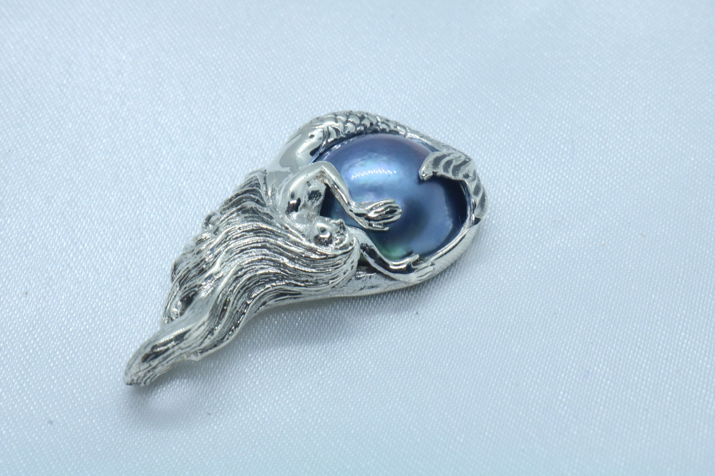 Mermaid Blue Mabe Pearl Silver Pendant Necklace