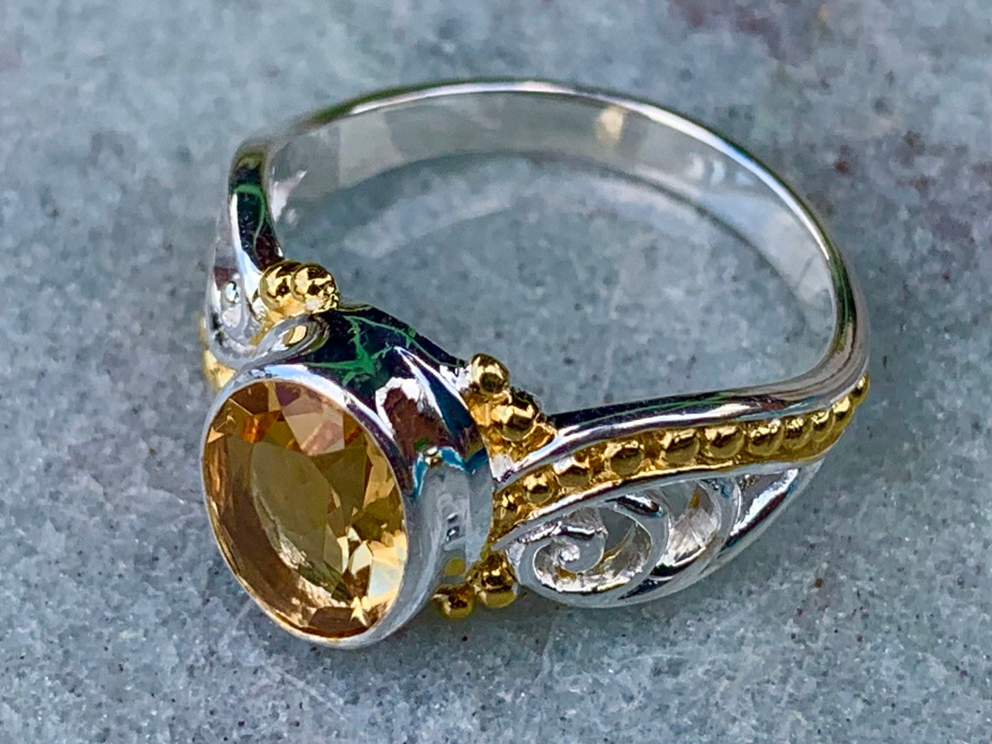 Citrine Wave Ring. Silver, Gold.