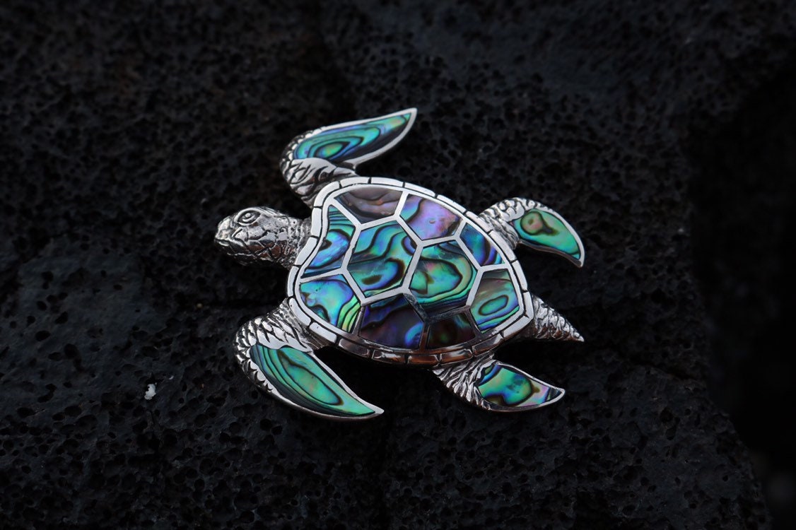 Green Sea Turtle Necklace Pendant. Hawaiian Honu. Sterling Silver, Abalone Shell.