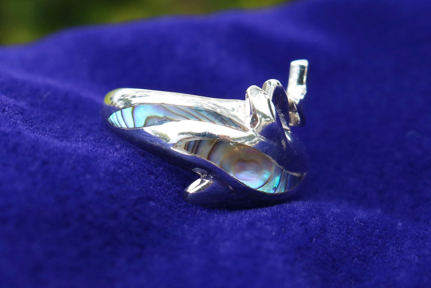 Dolphin Ring Aumakua Design Naia. Sterling Silver. Abalone Paua Shell.