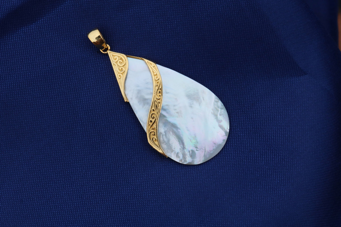 Teardrop Mother of Pearl 18k Gold Vermeil Necklace Pendant