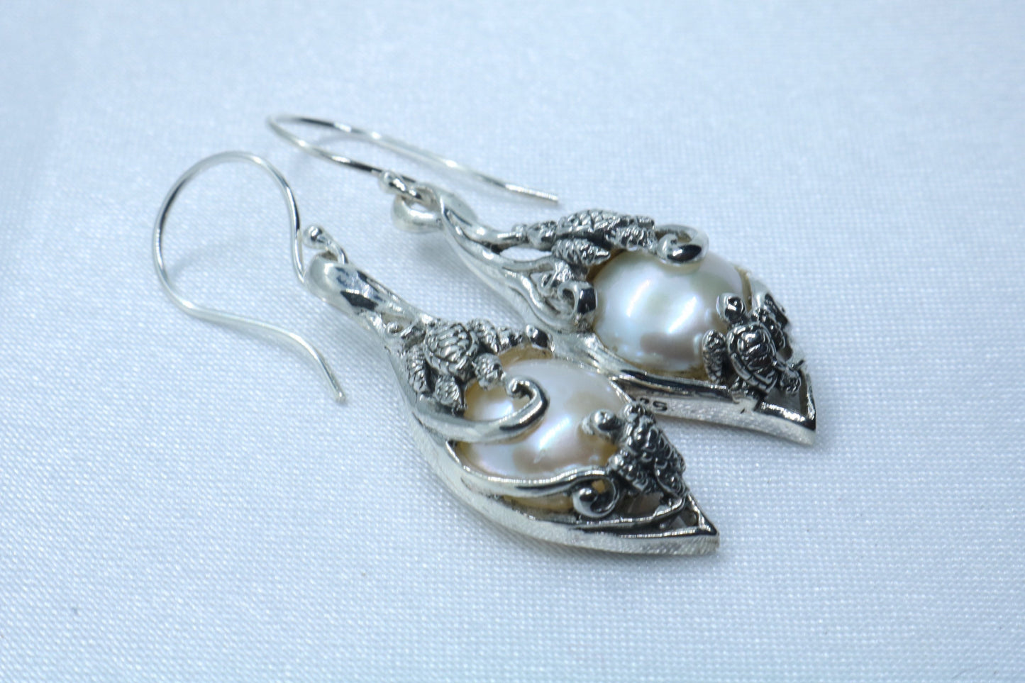 Turtles Hawaiian Honu Mabe White Pearl Silver Earrings