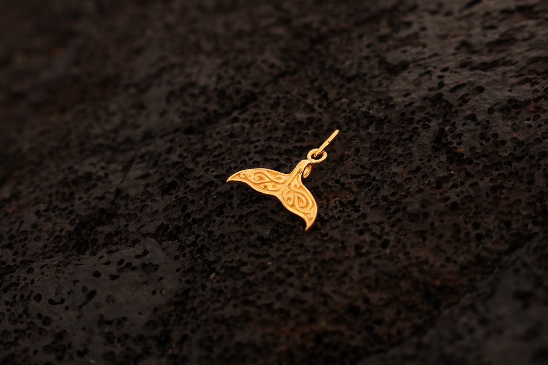 18K Gold Vermeil Whale Tail Necklace Pendant.