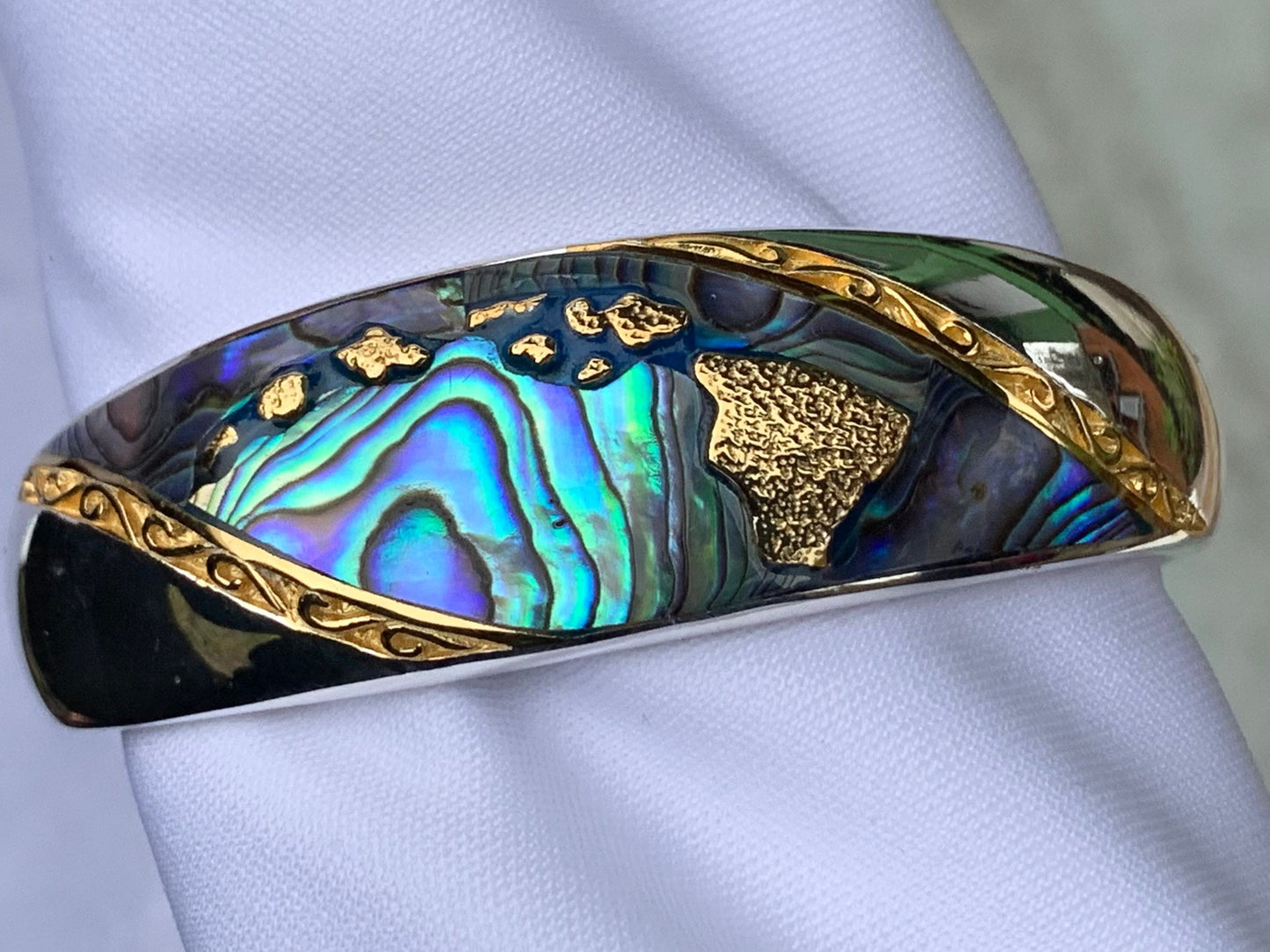 Hawaiian Islands Chain Bracelet Cuff. Kauai, Oahu, Maui, Big Island of Hawaii. Silver, 18k Gold, Abalone Paua Shell.