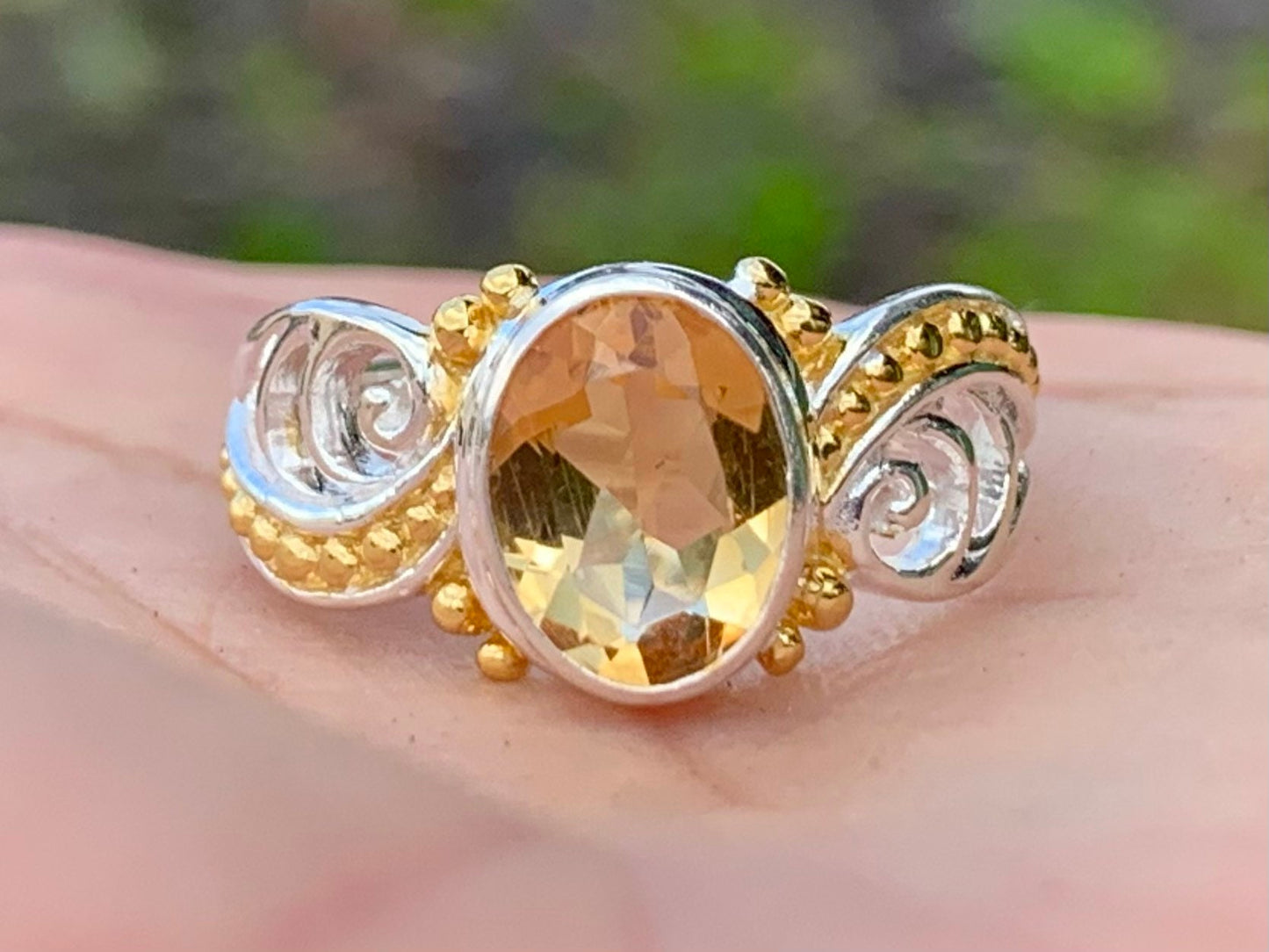 Citrine Wave Ring. Silver, Gold.