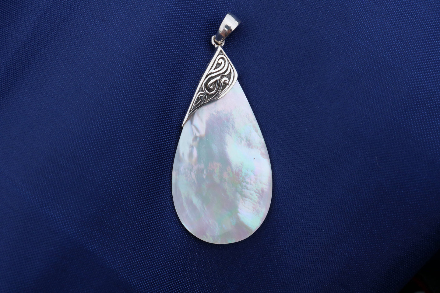 Mother of Pearl Teardrop Pendant Necklace. Sterling Silver.