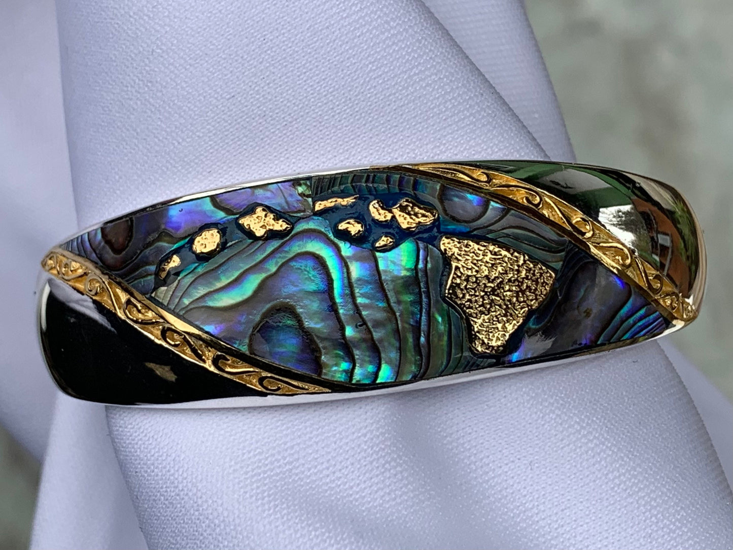 Hawaiian Islands Chain Bracelet Cuff. Kauai, Oahu, Maui, Big Island of Hawaii. Silver, 18k Gold, Abalone Paua Shell.