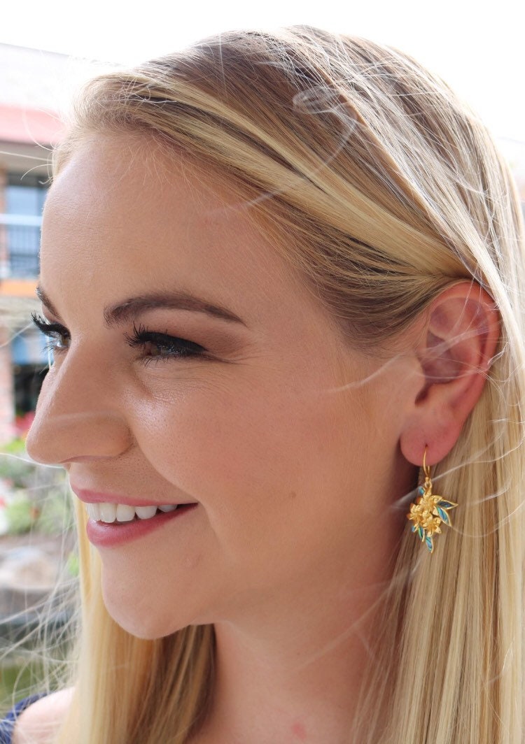 Plumeria Flowers Earrings. 18k Gold Vermeil. Abalone Paua Shell.