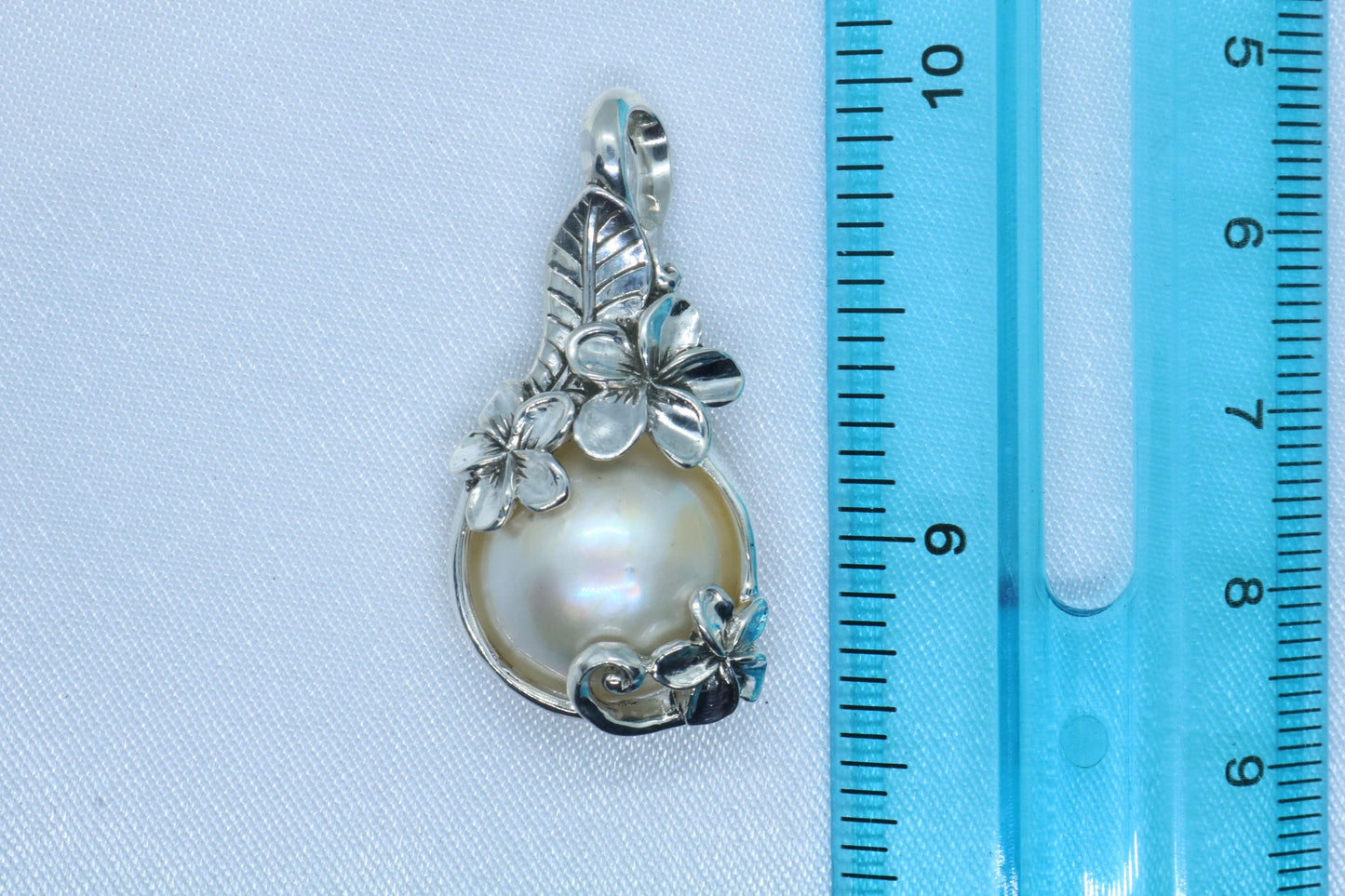 Plumeria Flower Mabe White Pearl Pendant Necklace