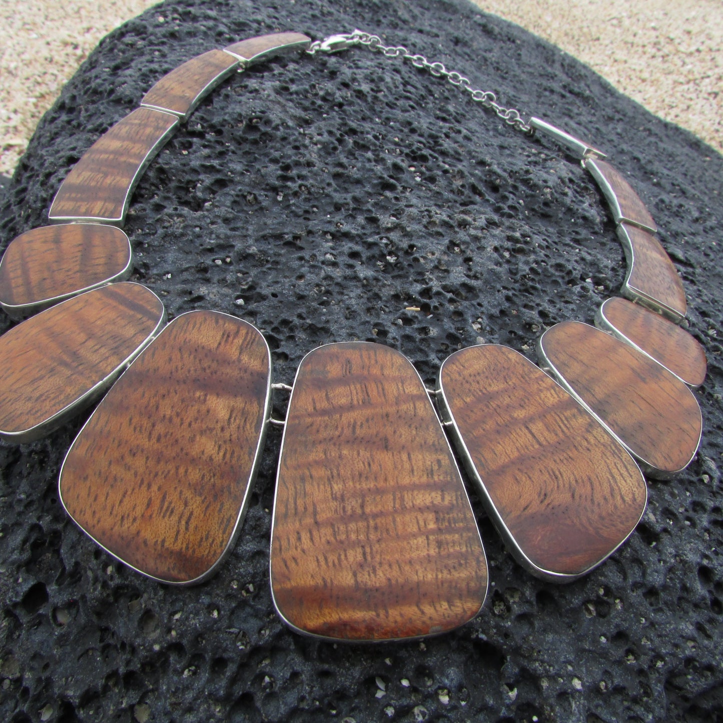 Rare Hawaiian Koa Wood Necklace | Collar