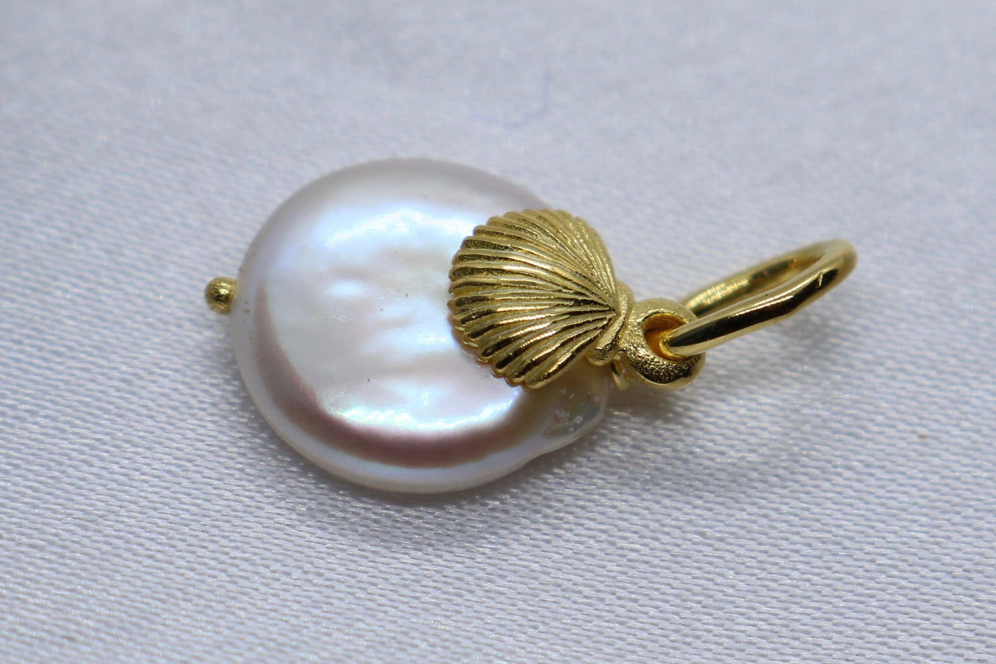 Sea Shell Pearl 18K Gold Vermeil Charm Pendant Necklace Jewelry