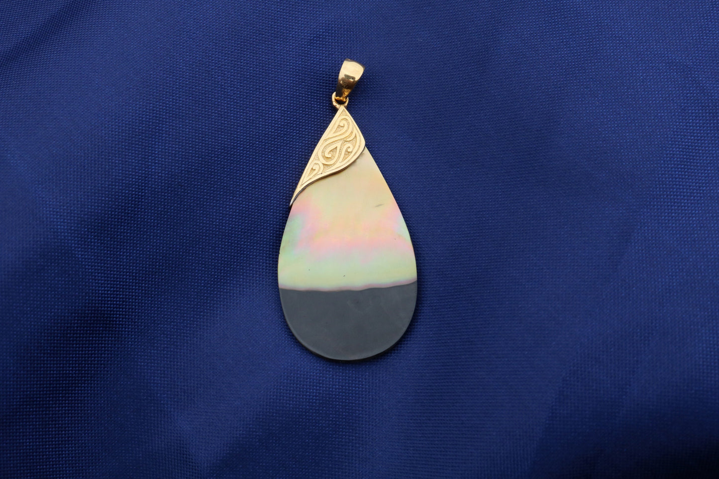 18K Gold Vermeil Black Oyster Rainbow Teardrop Pendant Necklace Tribal Design. Sterling Silver.