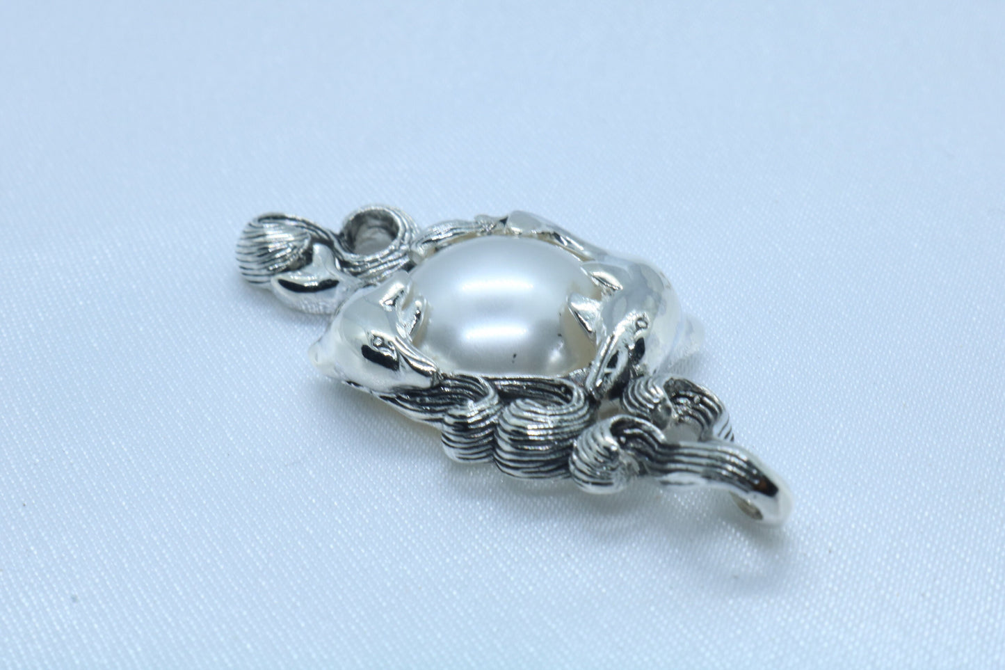 Dolphins Mabe White Pearl Silver Pendant Necklace