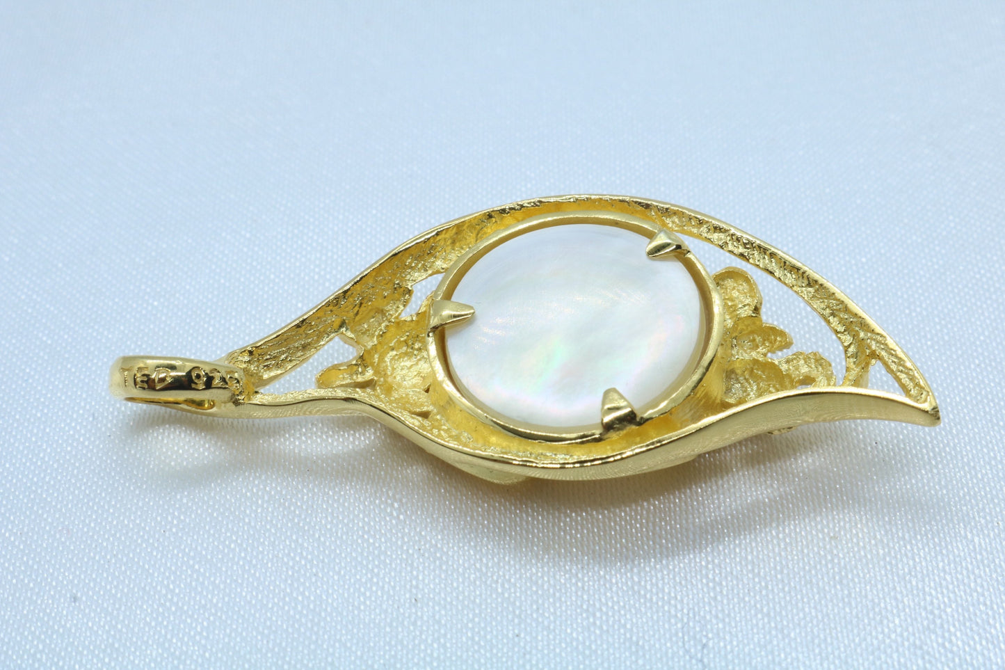 Turtles Hawaiian Honu 18k Gold Vermeil Mabe White Pearl Necklace Pendant