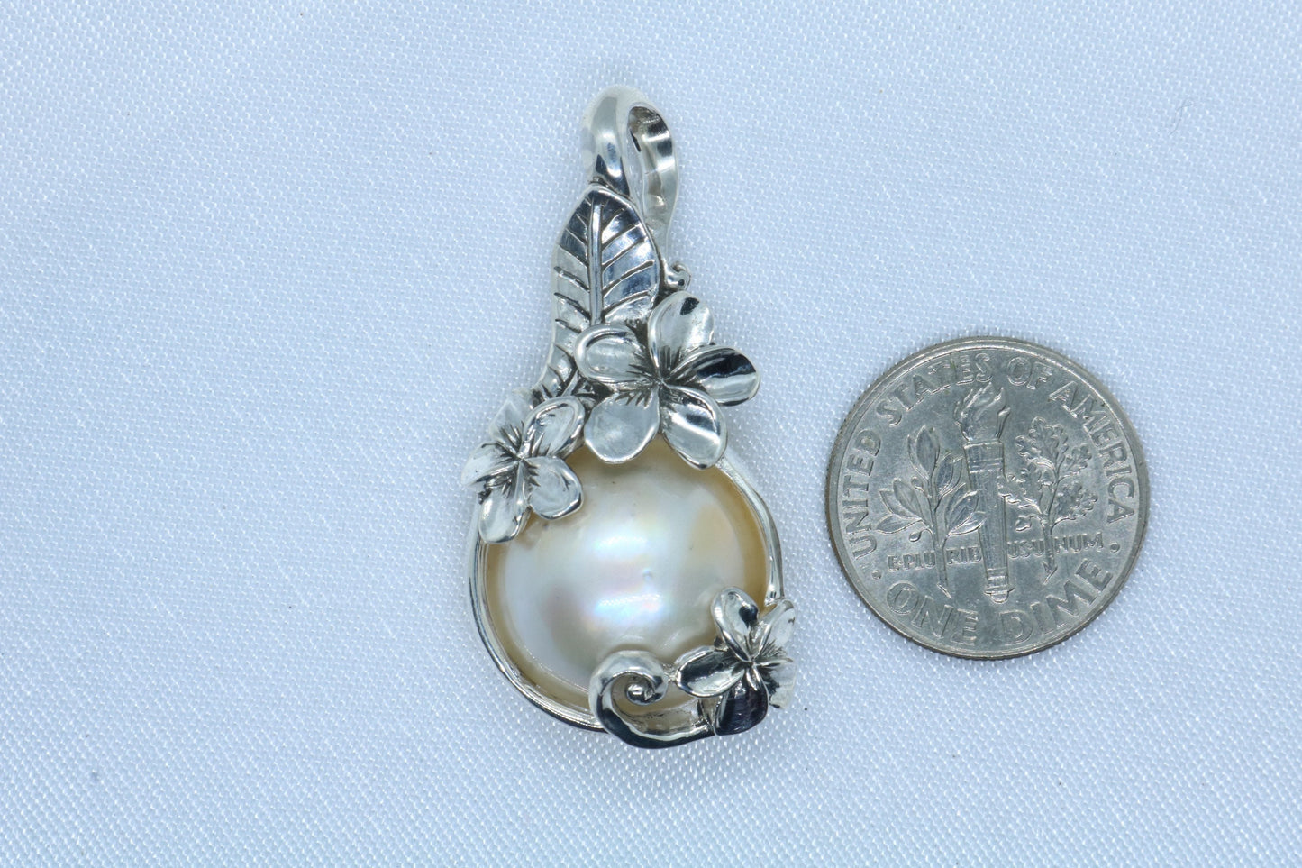Plumeria Flower Mabe White Pearl Pendant Necklace
