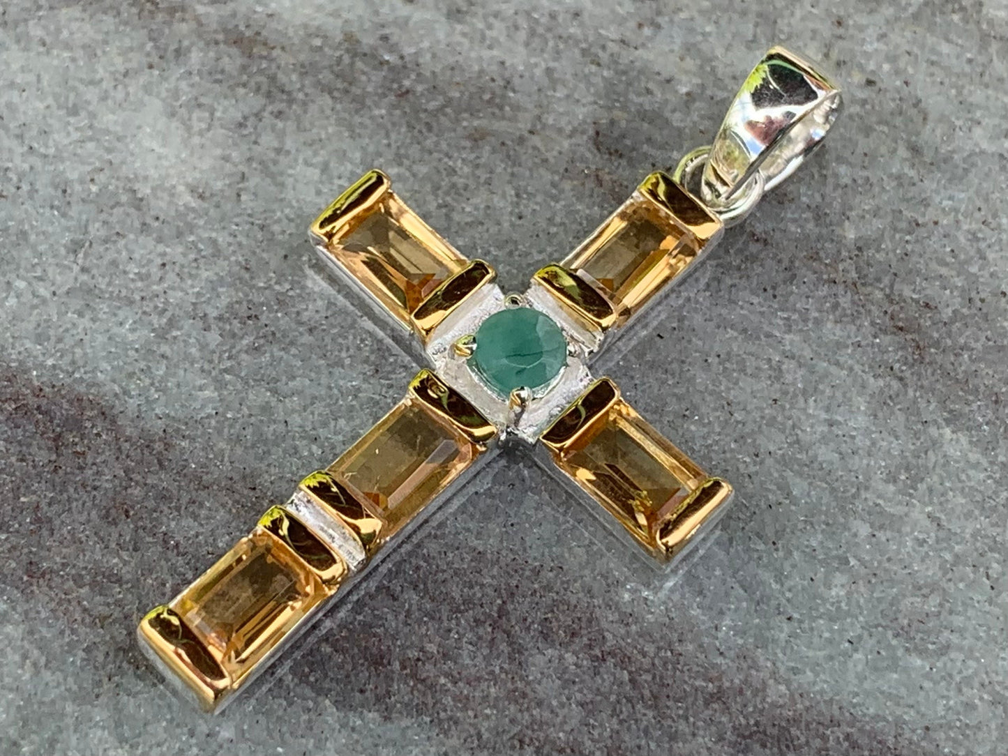 Cross Pendant Necklace. Citrines and Emerald  (in the middle). Sterling Silver, 18k gold.