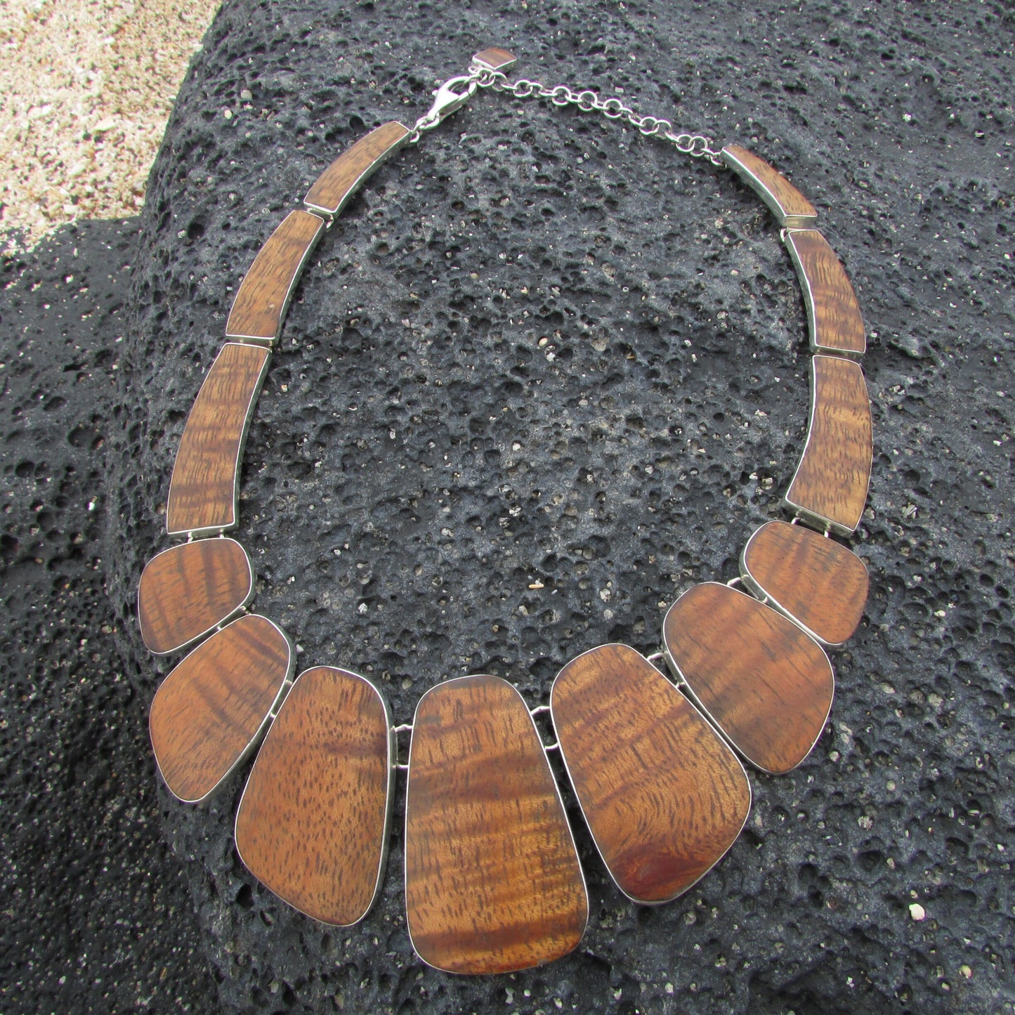 Rare Hawaiian Koa Wood Necklace | Collar