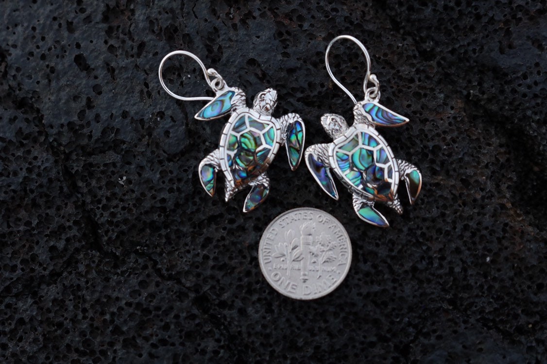 Green Sea Turtle Earrings. Hawaiian Honu Aumakua. Abalone Paua Shell, Sterling Silver .