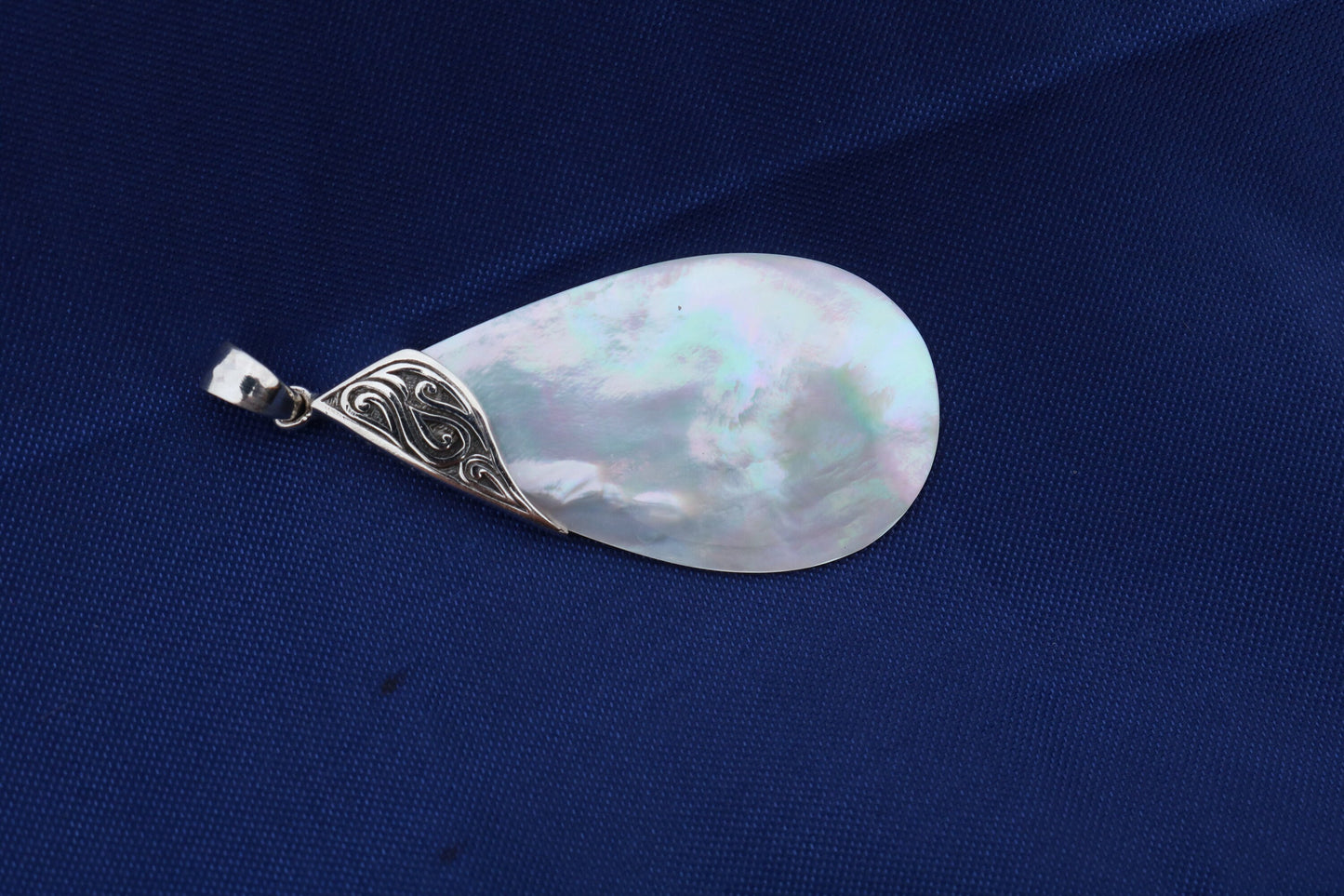Mother of Pearl Teardrop Pendant Necklace. Sterling Silver.
