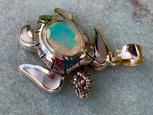 Opal Turtle Pendant Necklace. Mother of Pearl, Silver.