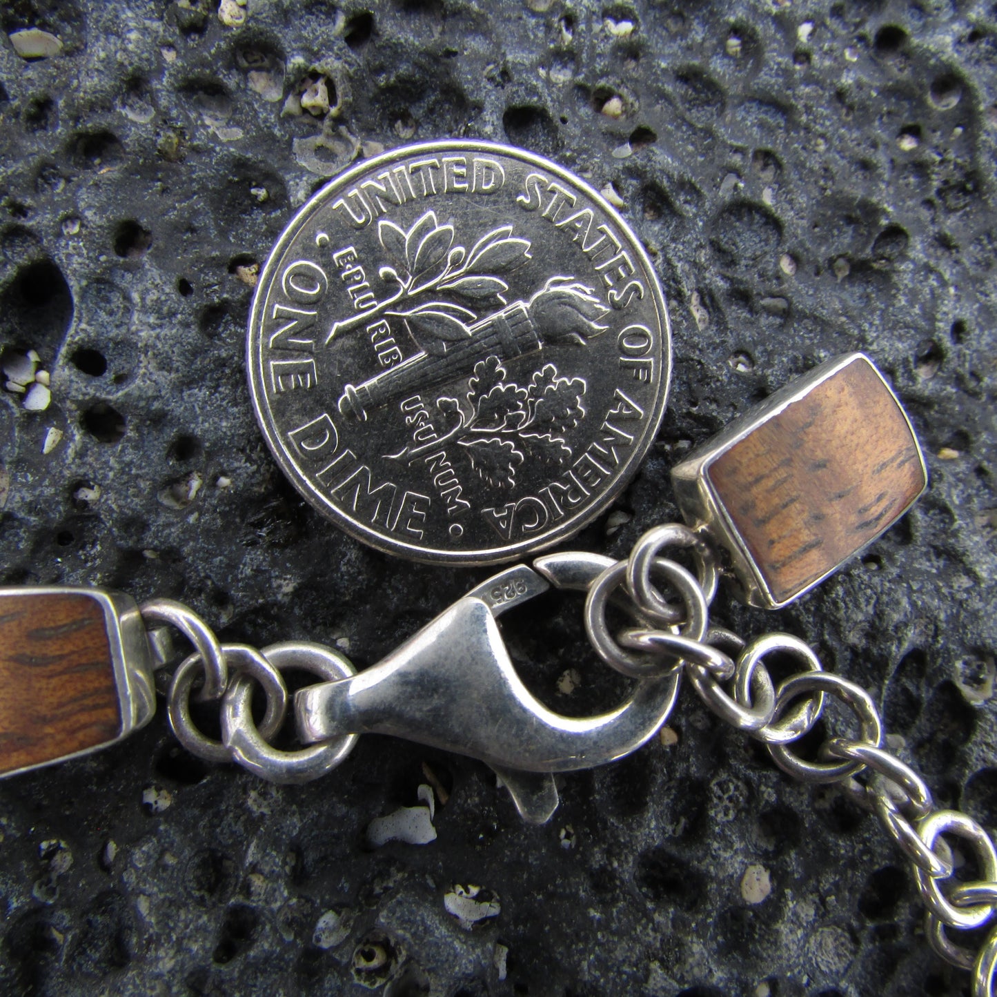 Rare Hawaiian Koa Wood Necklace | Collar
