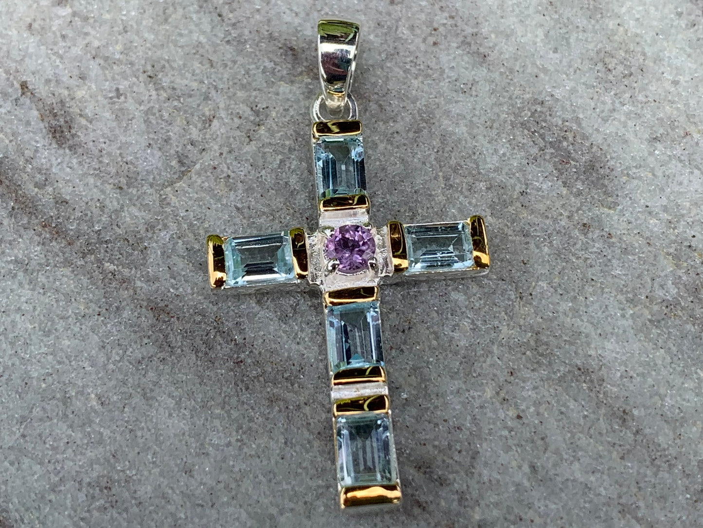 Cross Pendant Necklace. Blue topaz and Amethyst (in the middle). Sterling Silver, 18k gold.