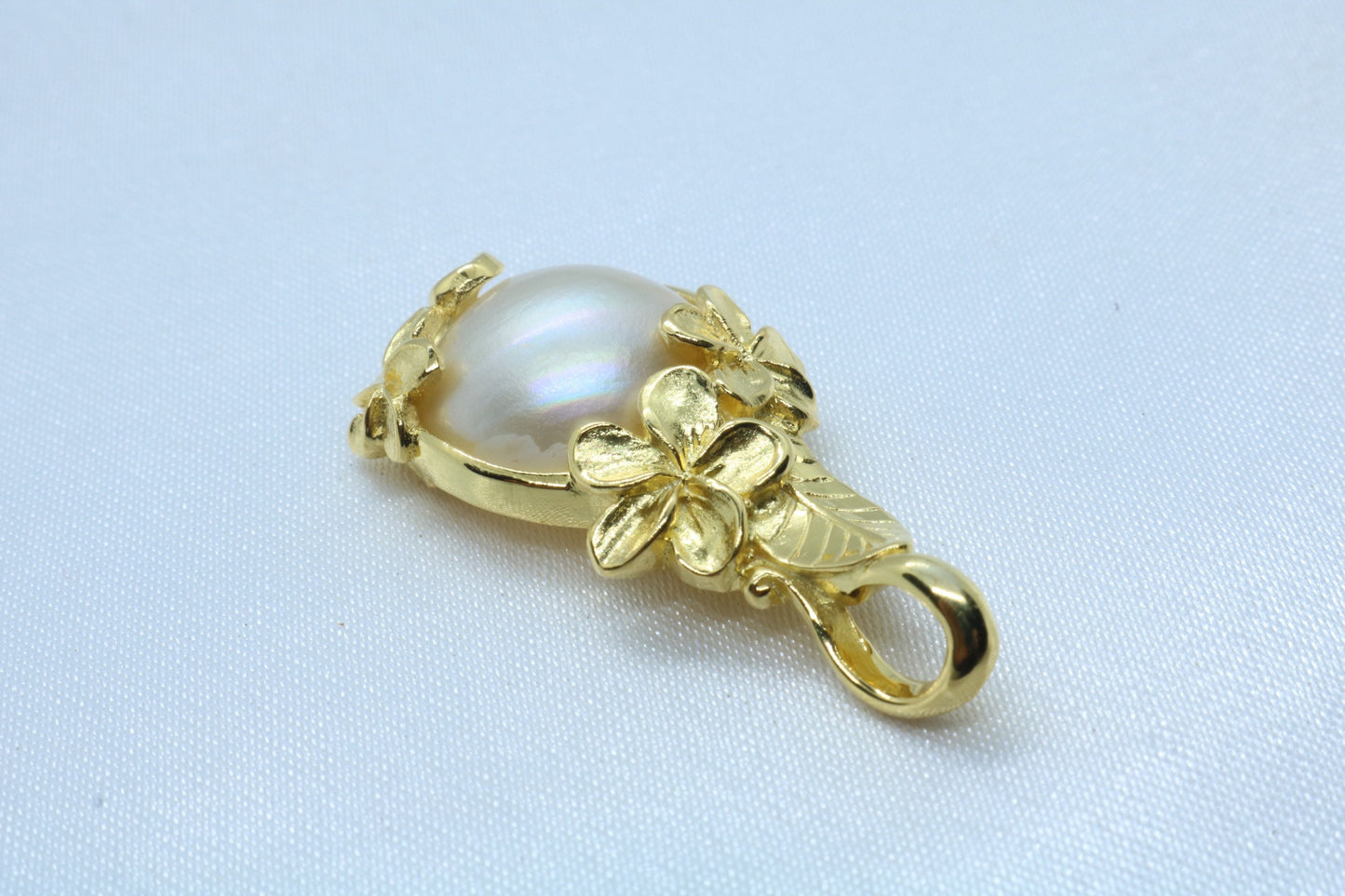 Plumeria Flower 18k Gold Vermeil Mabe White Pearl Necklace Pendant