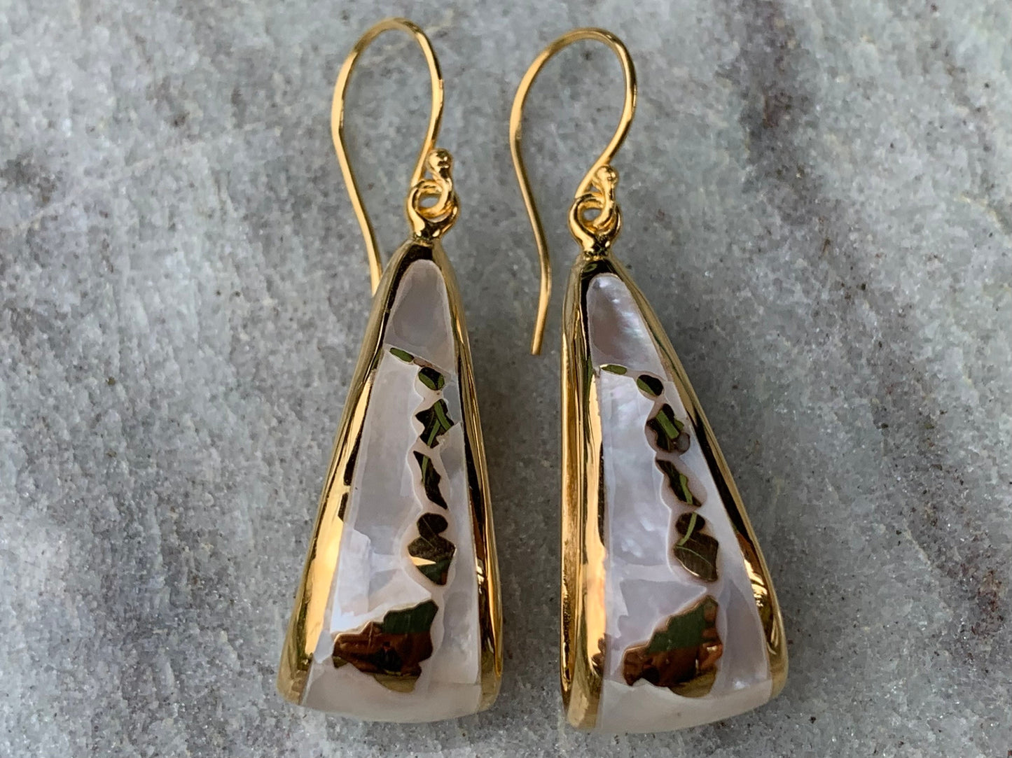 Hawaiian islands hoop earrings. Oahu, Maui, Kauai and Big Island. 18K Gold Vermeil.