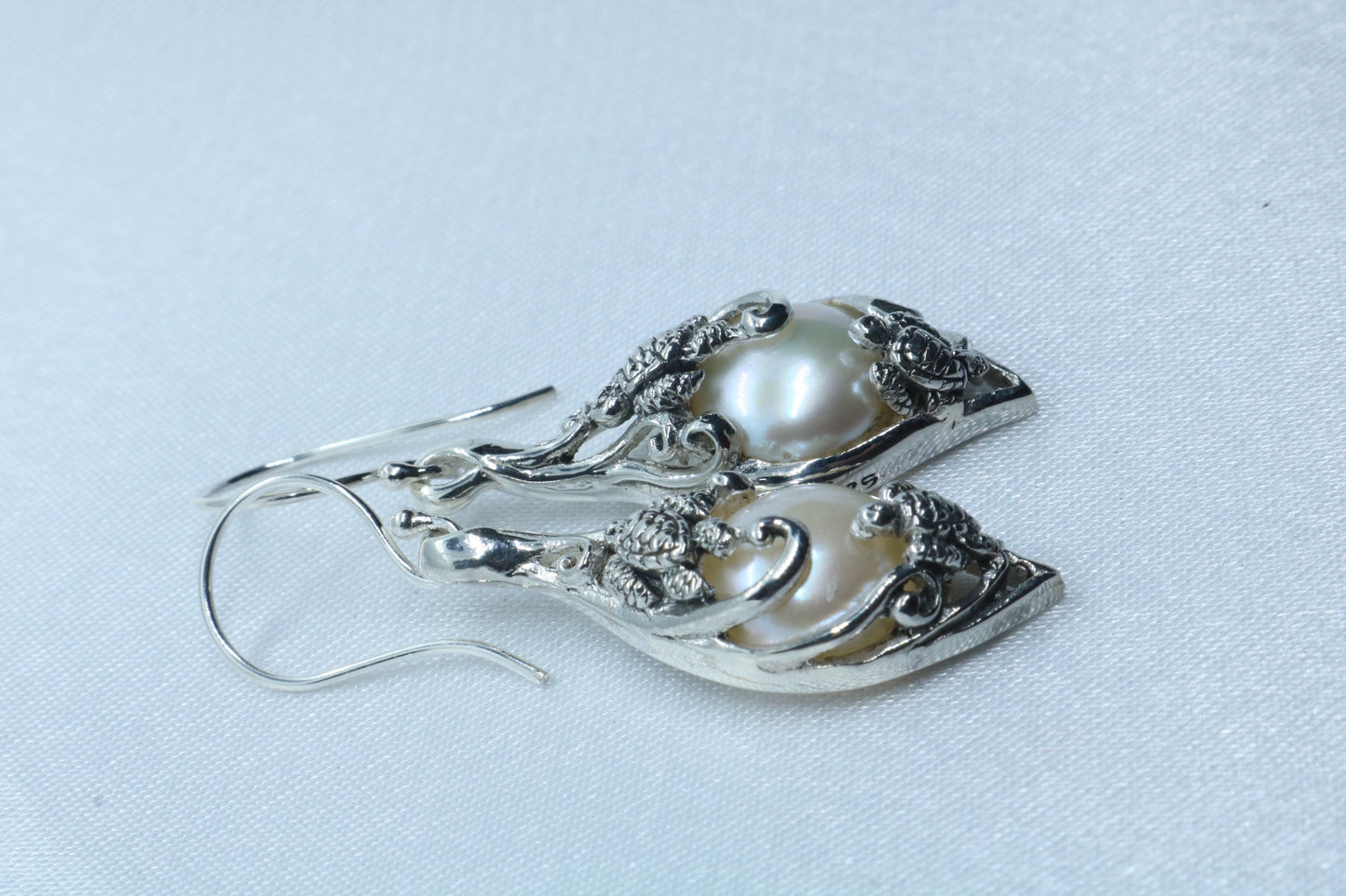 Turtles Hawaiian Honu Mabe White Pearl Silver Earrings