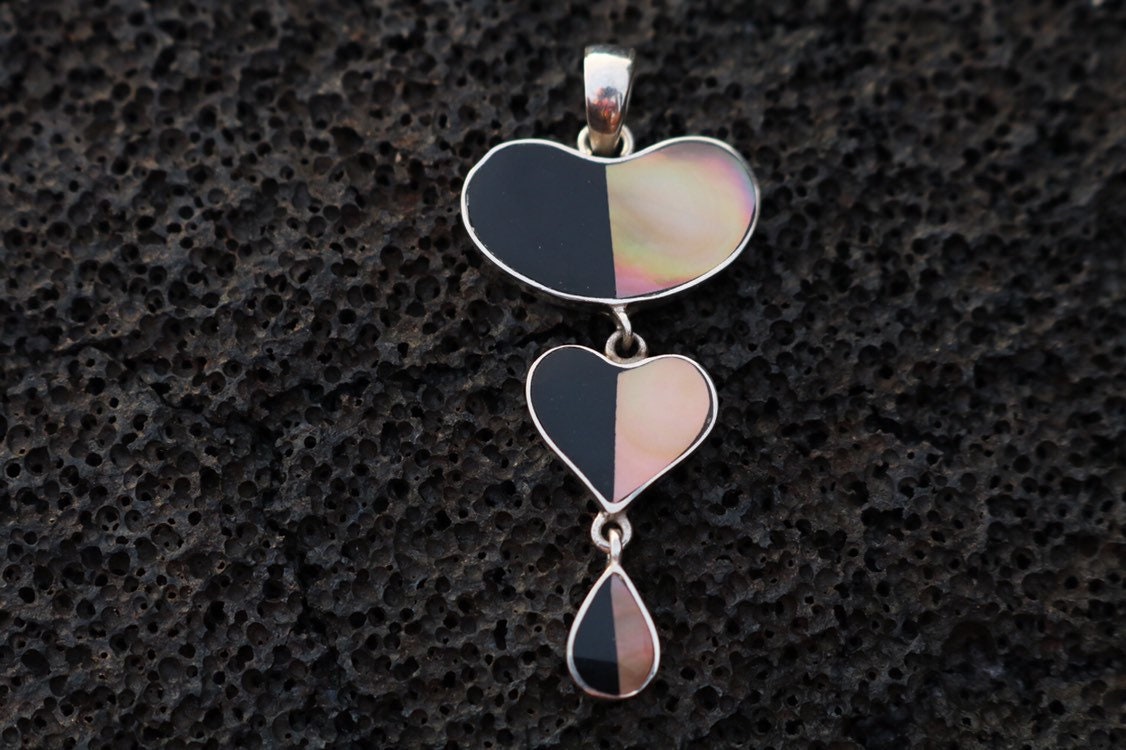 Teardrop Heart Necklace Pendant. Sterling Silver, Mother of Pearl, Black Ouster Shell.