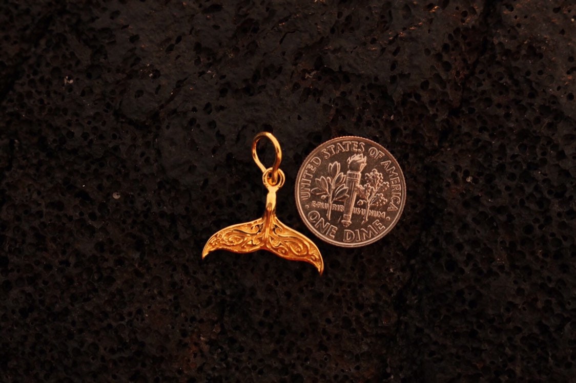 18K Gold Vermeil Whale Tail Necklace Pendant.