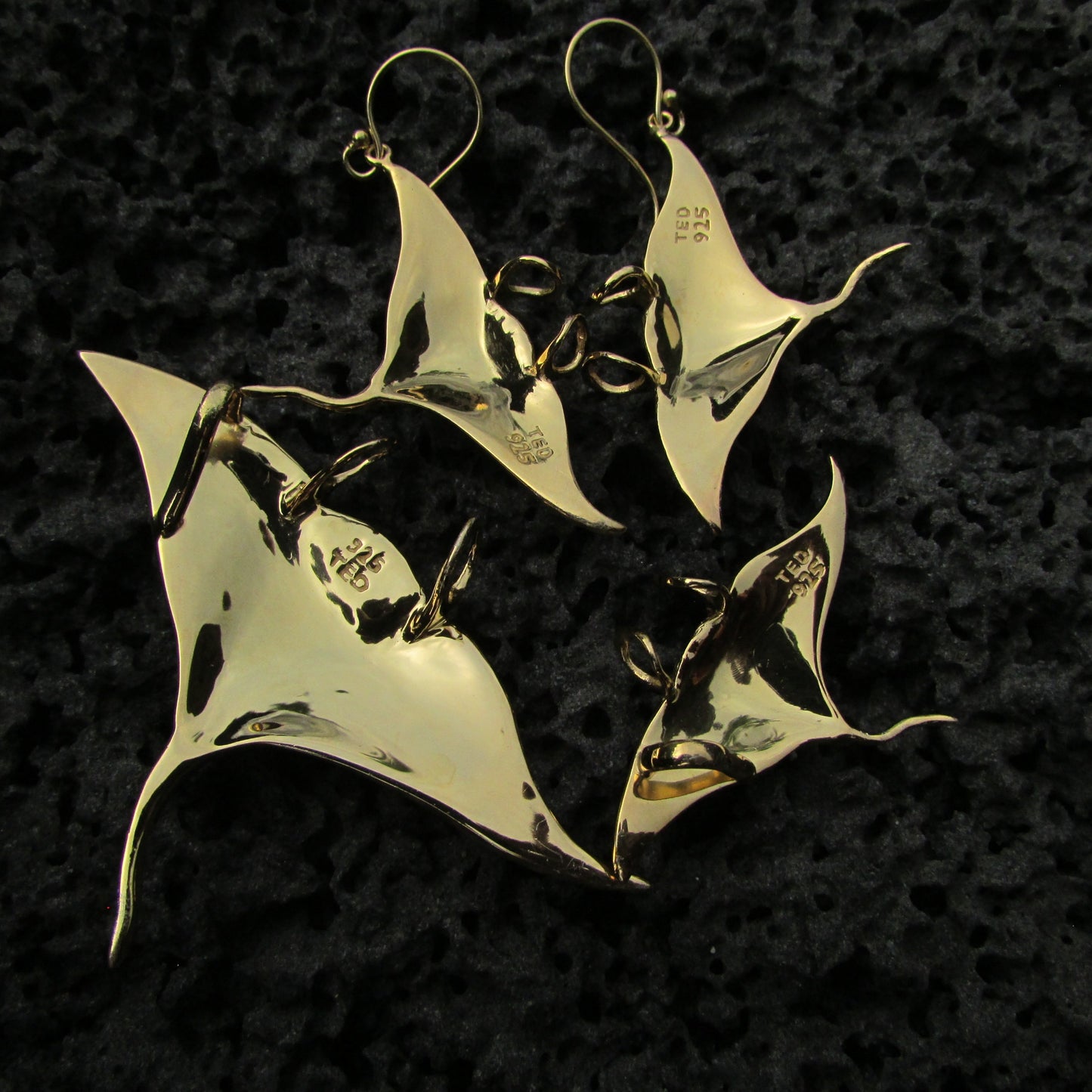 18K Gold Vermeil Manta Ray Necklace Pendant | Ocean | Beach | Gift | Jewelry | Handmade | Unique