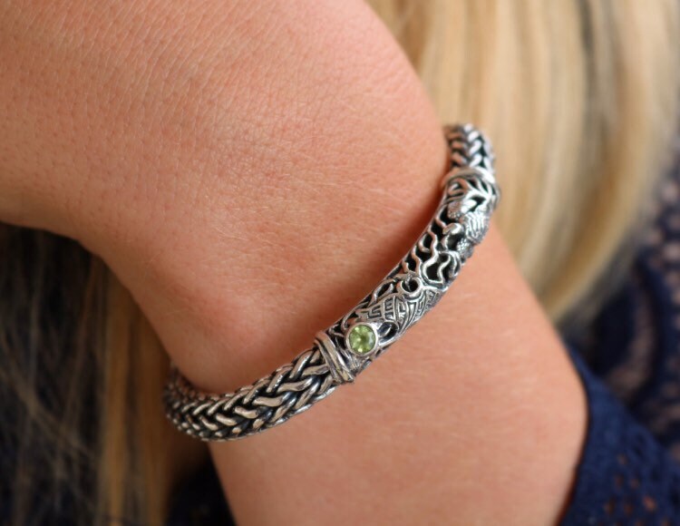 Turtle and Manta Ray Bracelet | Sterling Silver | Peridot | 7 inch | Ocean | Beach | Gift | Jewelry | Handmade | Unique
