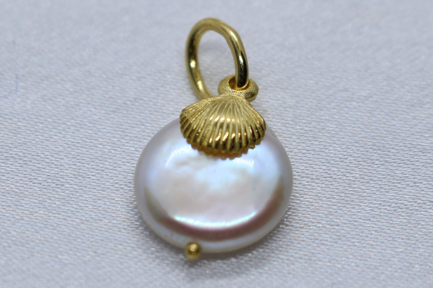 Sea Shell Pearl 18K Gold Vermeil Charm Pendant Necklace Jewelry