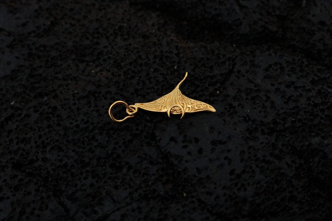18K Gold Vermeil Manta Ray Necklace Pendant.