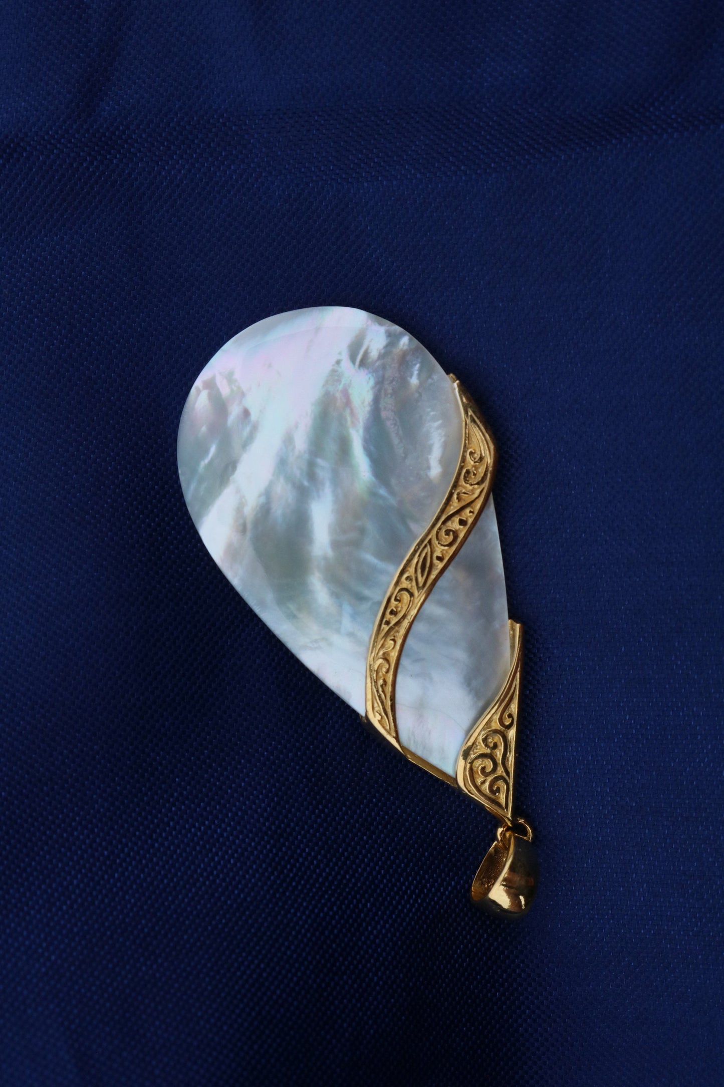 Teardrop Mother of Pearl 18k Gold Vermeil Necklace Pendant