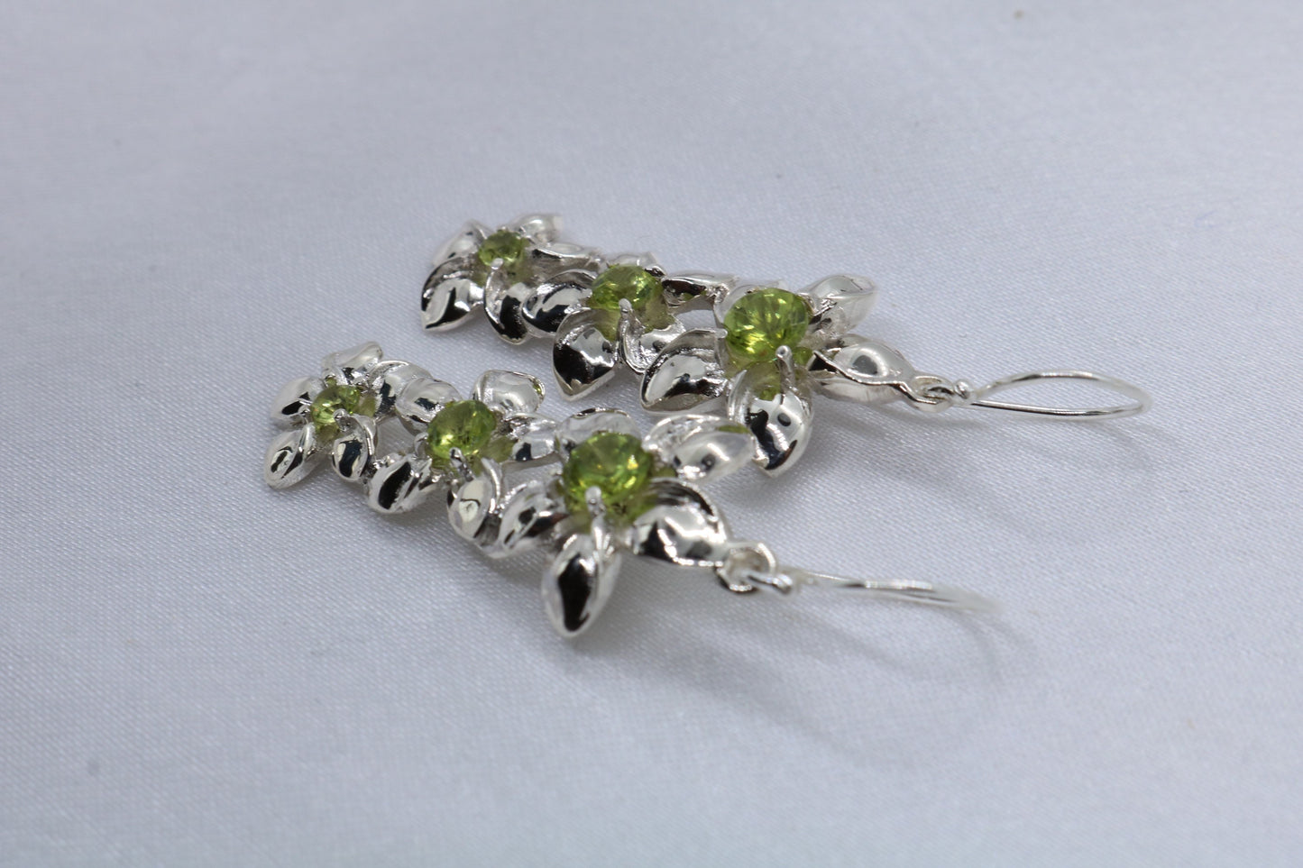 Plumeria triple flowers pendant. Silver, peridot, or blue topaz.