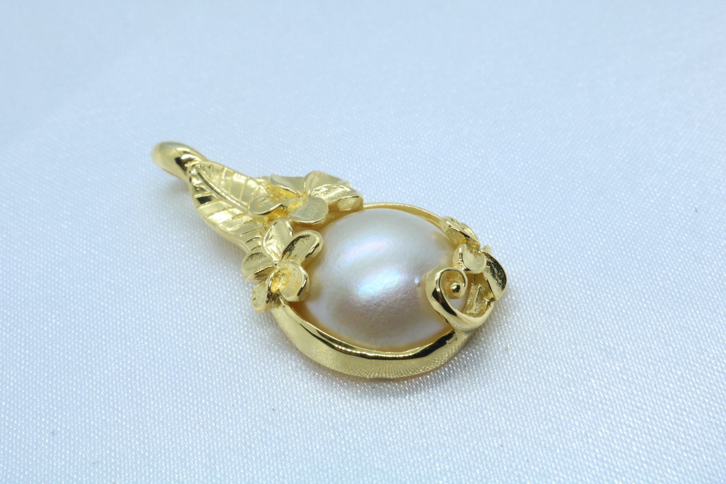 Plumeria Flower 18k Gold Vermeil Mabe White Pearl Necklace Pendant