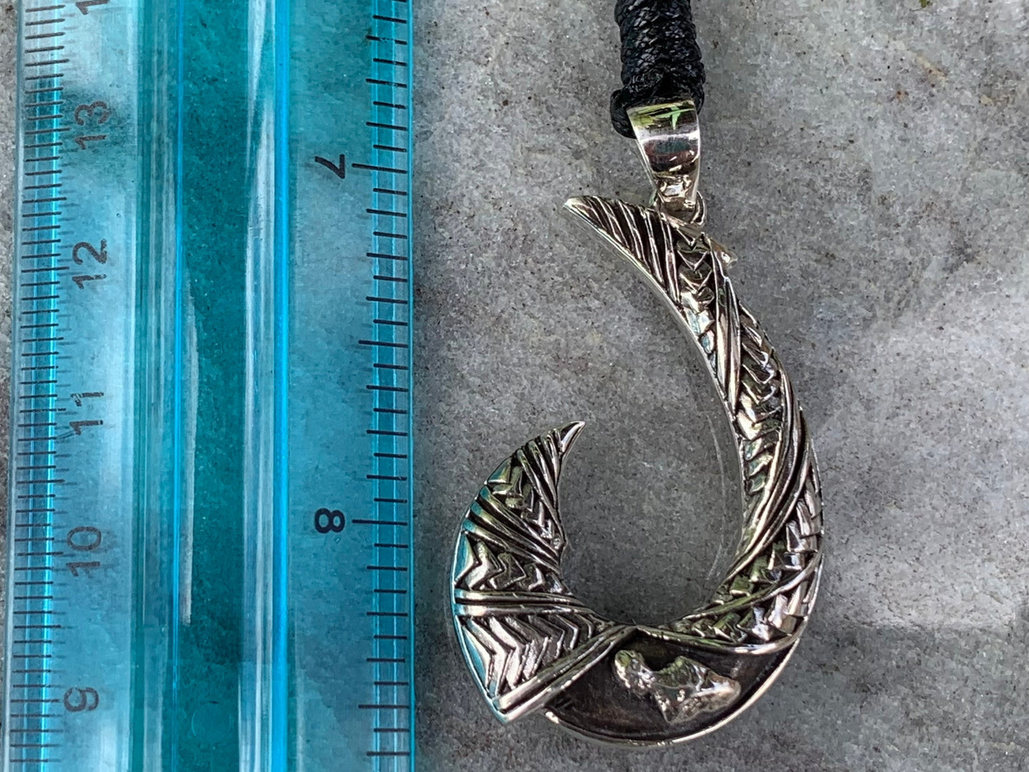 Hawaiian Maui Island Fishing Hook Tribal Necklace Pendant. Sterling Silver.