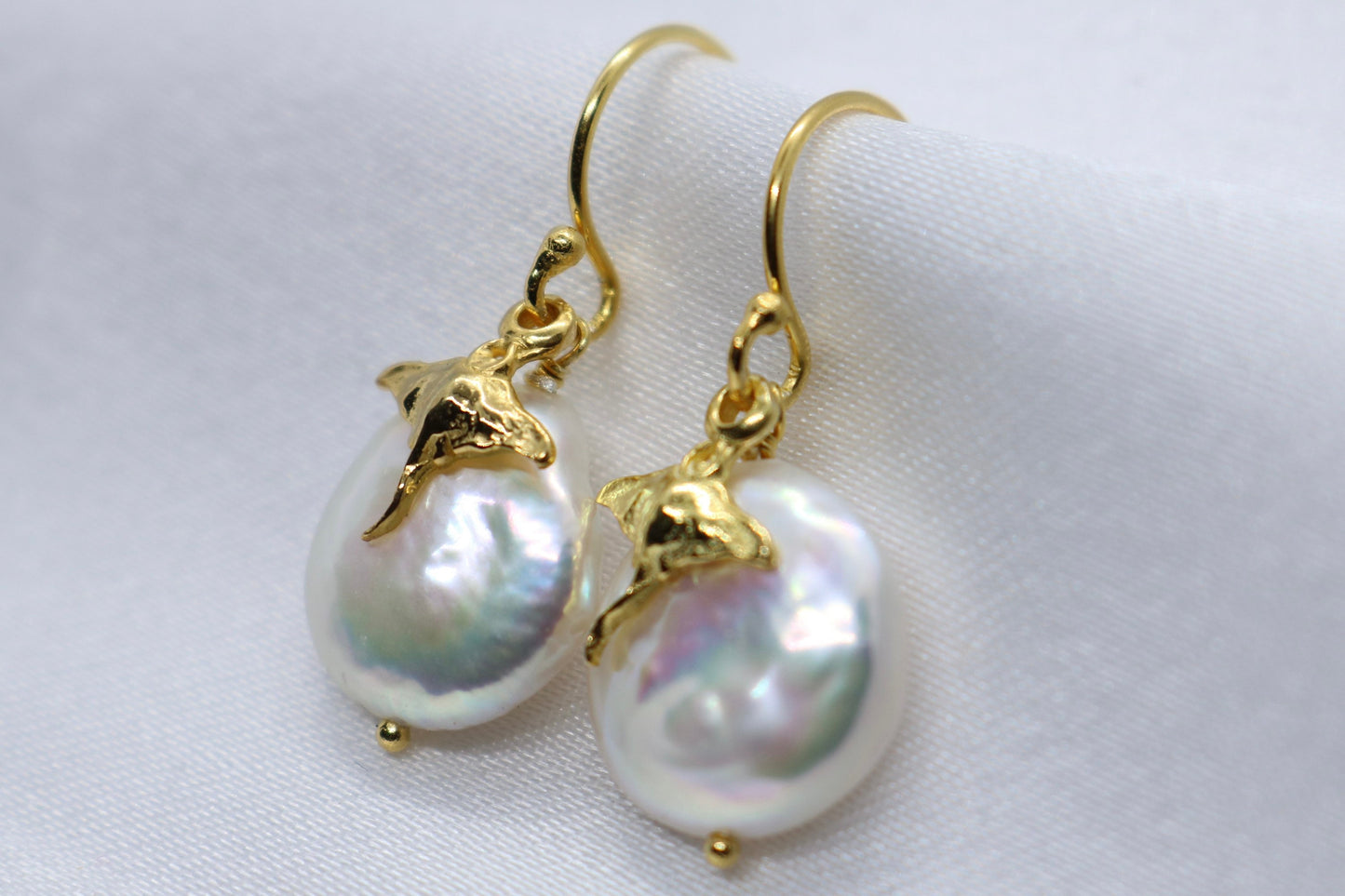 Manta Ray Pearl 18k gold vermeil charm earrings